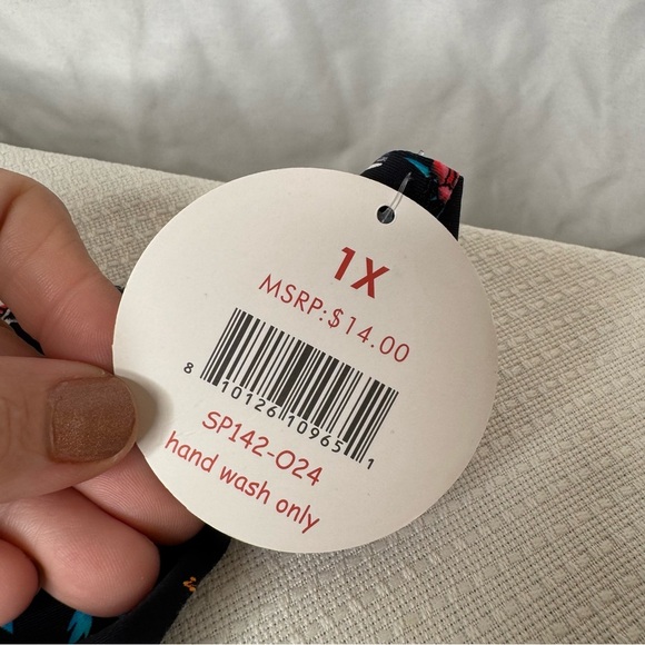 Black Floral Thong Panties by Splendies Size 1X NWT - Picture 5 of 8